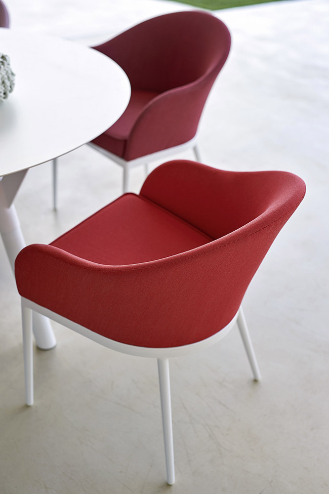 Varaschin - News - New product: Saia upholstered armchair